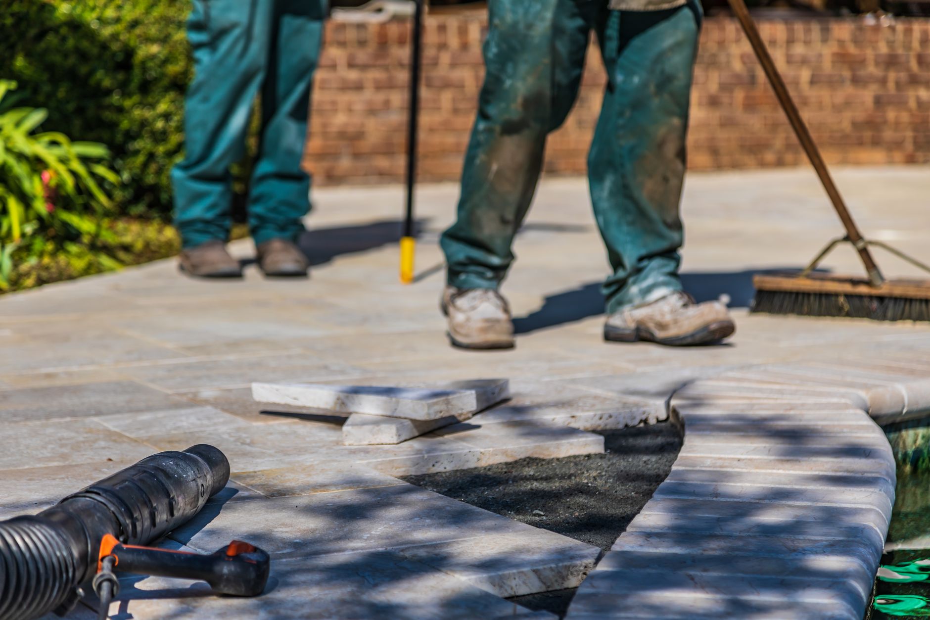 Facebook Ads for Contractors: Cost, Lead Quality and Fit