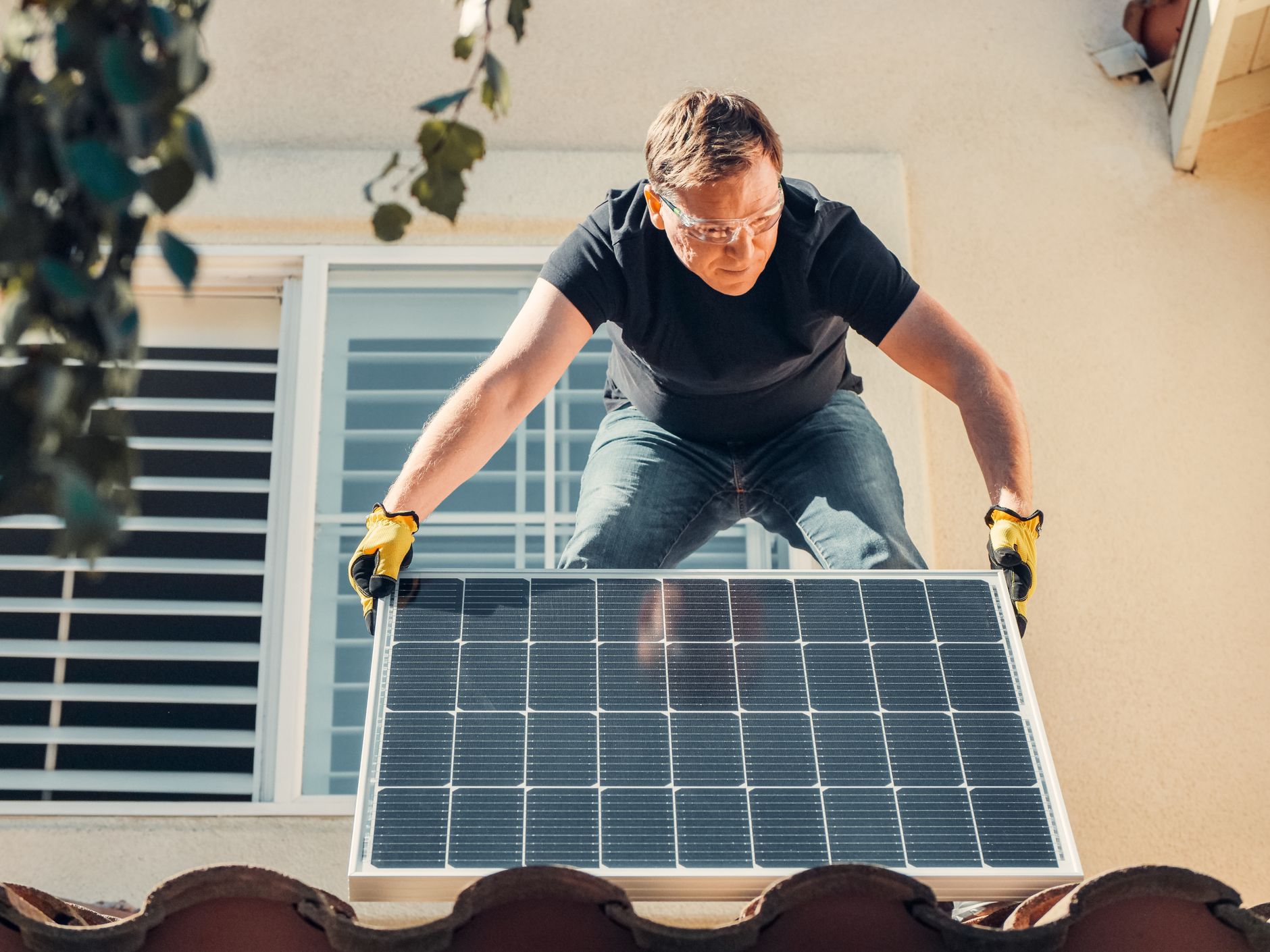 Google Ads for Solar Companies: Qualify Leads Before You Pay for Them